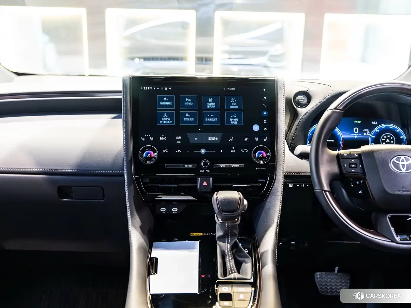 Toyota Elfa id 4679868 из Китая 21
