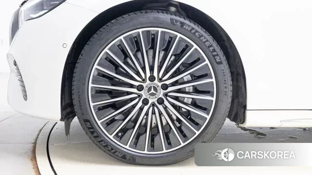 Mercedes-Benz E-Class W214 id 2997981 из Кореи 12