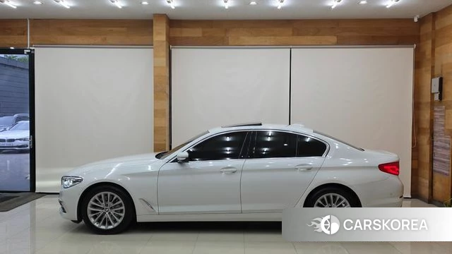 BMW 5 Series (G30) id 4595454 из Кореи 15