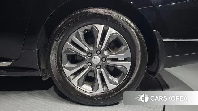 Kia The New Carnival id 3779160 из Кореи 15