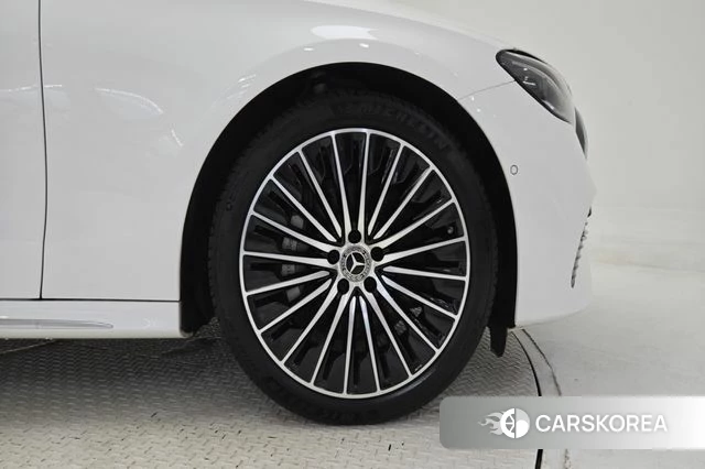 Mercedes-Benz E-Class W214 id 4680028 из Кореи 13
