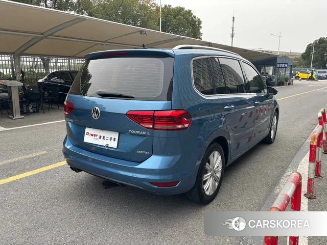 Volkswagen Touran L id 4239974 из Китая 7