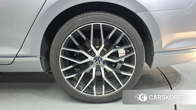 Volkswagen Passat GT (B8) id 3843269 из Кореи 15