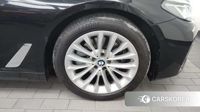 BMW 5 Series (G30) id 3366719 из Кореи 15