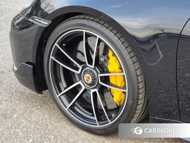 Porsche 911(992) id 3472340 из Кореи 15