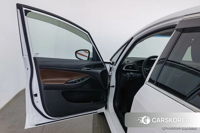 Buick GL6 id 4253579 из Китая 19