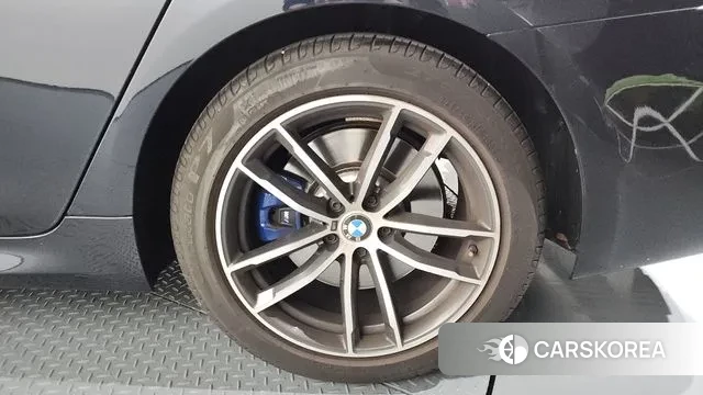 BMW 5 Series (G30) id 3273146 из Кореи 15