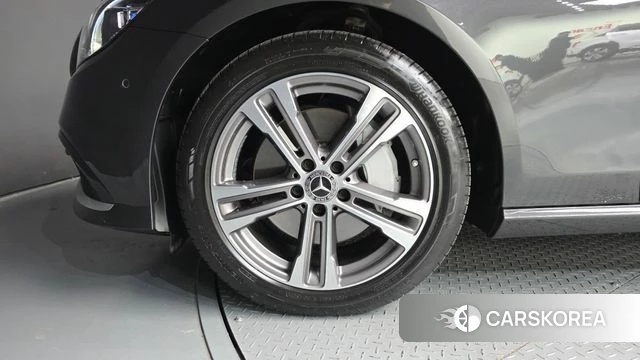Mercedes-Benz E-Class W213 id 4506820 из Кореи 14