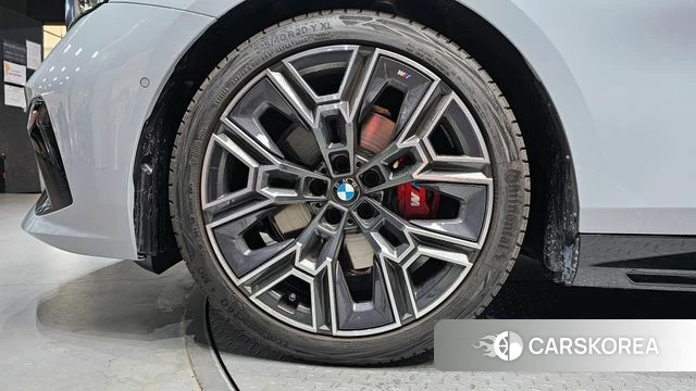 BMW 5 Series (G60) id 4314941 из Кореи 25