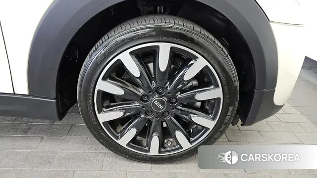 Mini Cooper S id 3728047 из Кореи 15