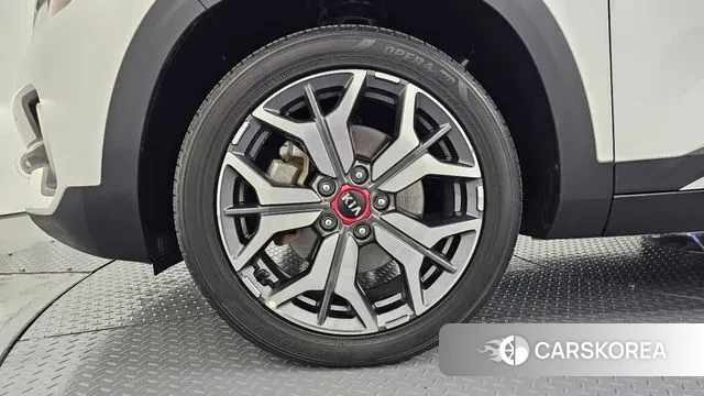 Kia Seltos id 3464115 из Кореи 15