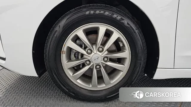 Hyundai The New Avante AD id 3209475 из Кореи 15