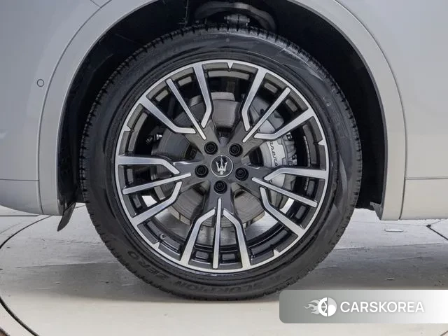 Maserati Grecale id 2988664 из Кореи 15