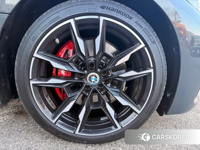 BMW i4 id 3457626 из Кореи 8