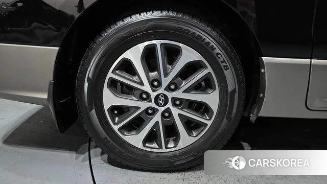 Hyundai The New Grand Starex id 4568521 из Кореи 25