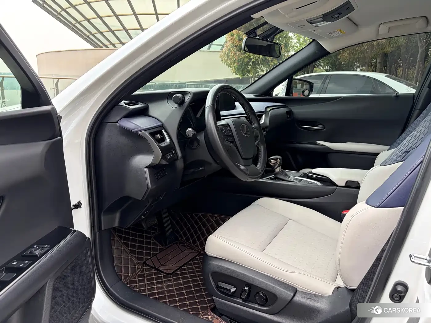 Lexus UX id 4653963 из Китая 13
