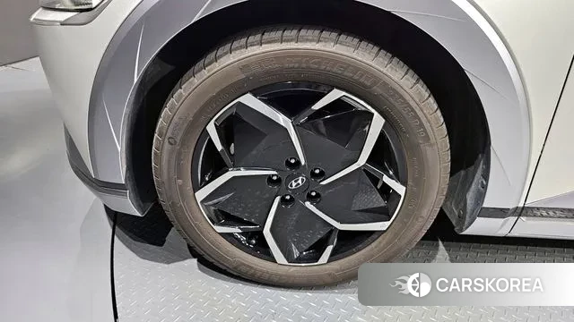 Hyundai Ionic 5 id 3121603 из Кореи 15