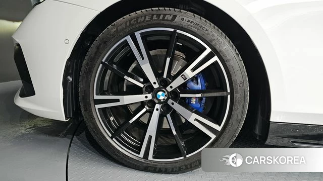 BMW 5 Series (G60) id 3914503 из Кореи 15