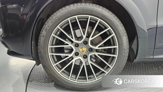 Porsche Cayenne (PO536) id 4610261 из Кореи 27