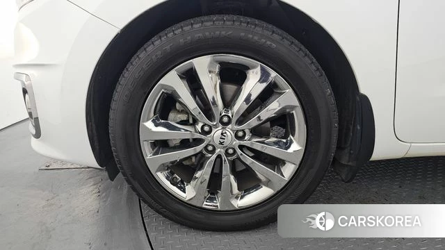 Kia All New Carnival id 4531143 из Кореи 29