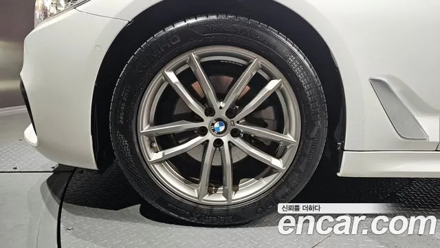 BMW 5 Series (G30) id 2908199 из Кореи 15