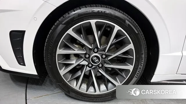 Hyundai Sonata (DN8) id 3676565 из Кореи 15