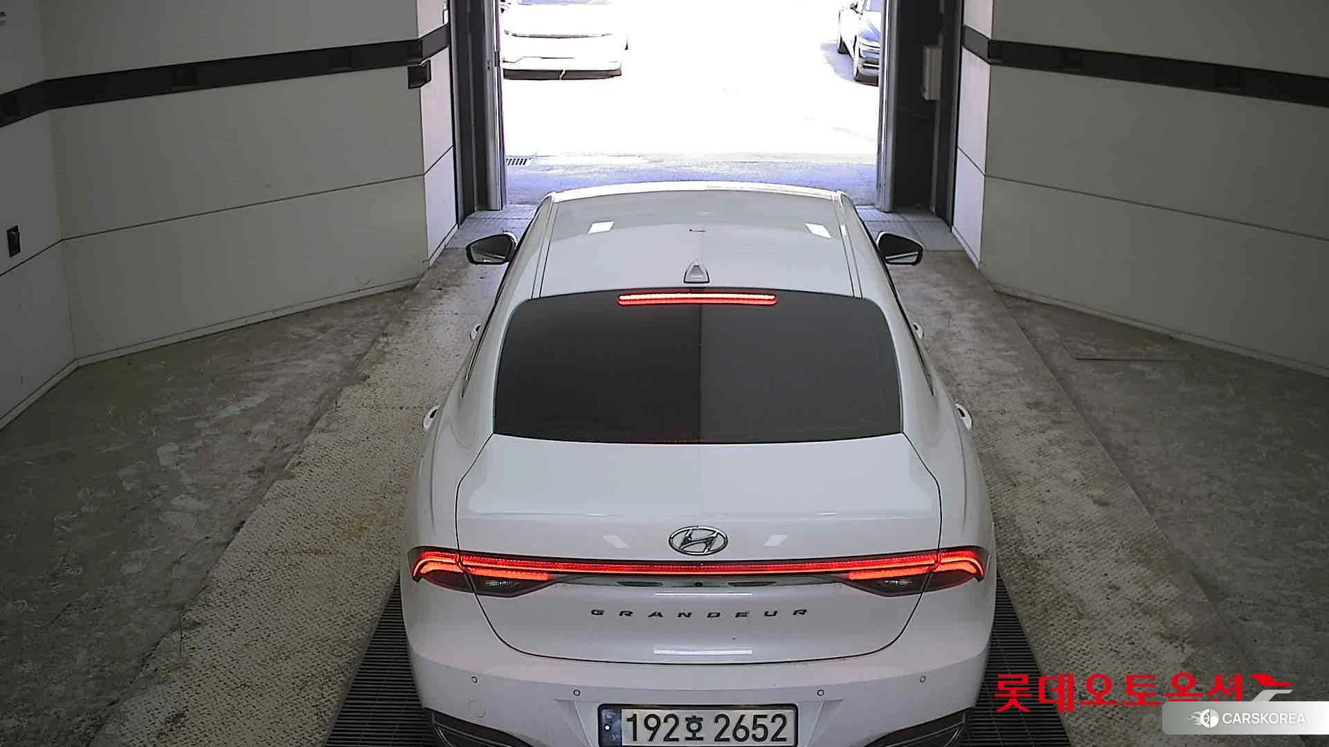 Hyundai Grandeur Hybrid id 4289317 из Кореи 31