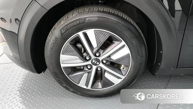 Kia The New Niro id 3434132 из Кореи 15