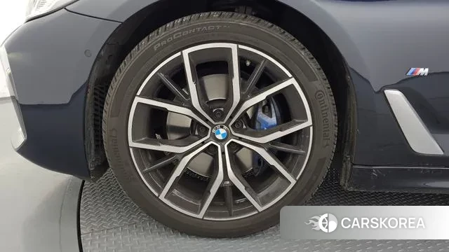 BMW 5 Series (G30) id 3509339 из Кореи 15