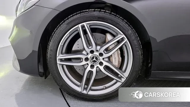 Mercedes-Benz E-Class W213 id 3494436 из Кореи 15