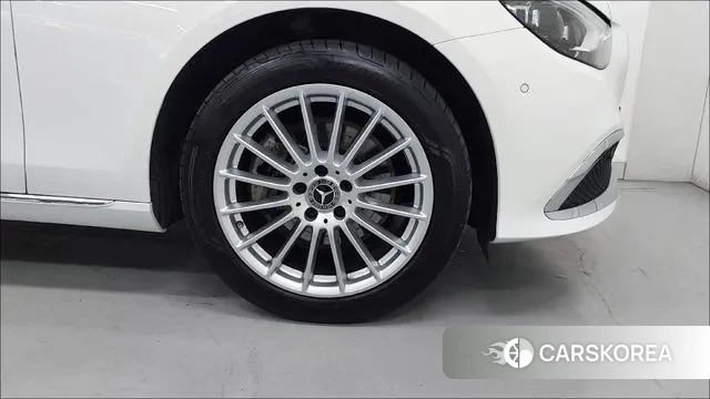 Mercedes-Benz E-Class W213 id 3002472 из Кореи 13