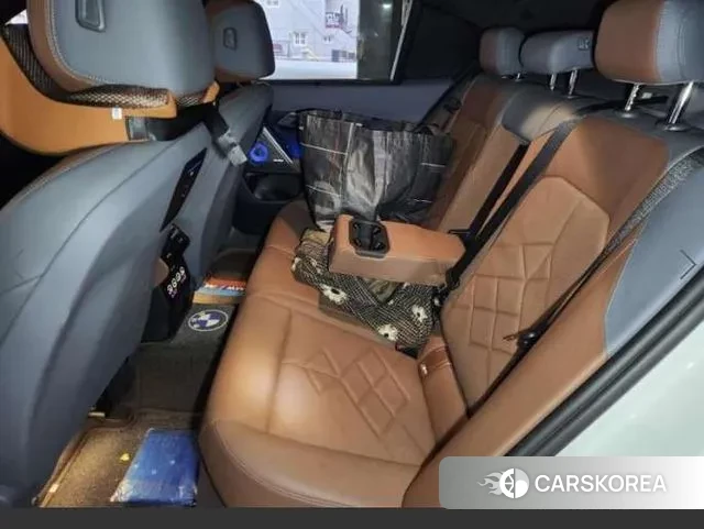 BMW 5 Series (G60) 2024 Белый из Кореи, фото 5