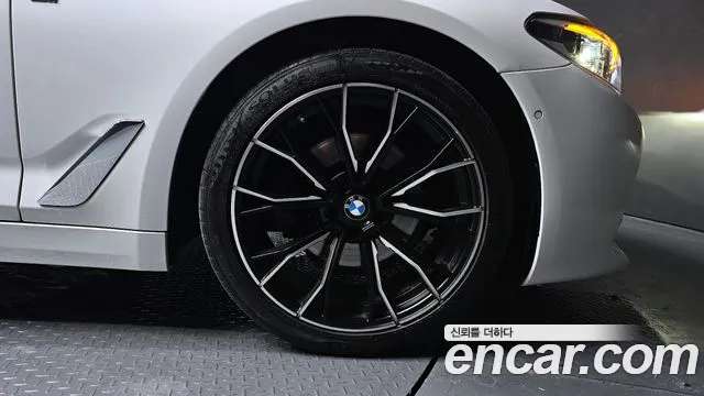 BMW 5 Series (G30) id 2202950 из Кореи 15