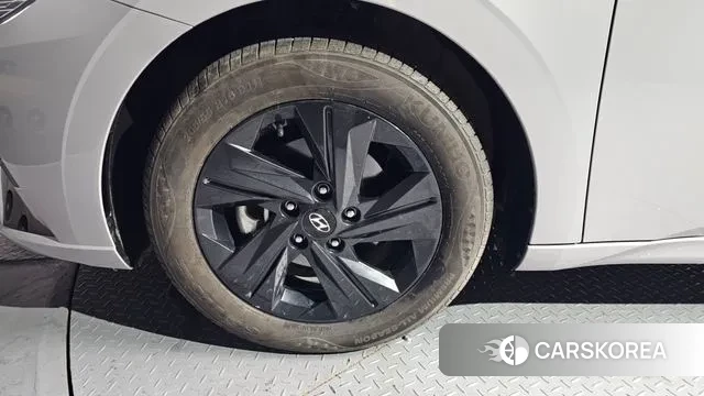 Hyundai Avante (CN7) id 3512880 из Кореи 15