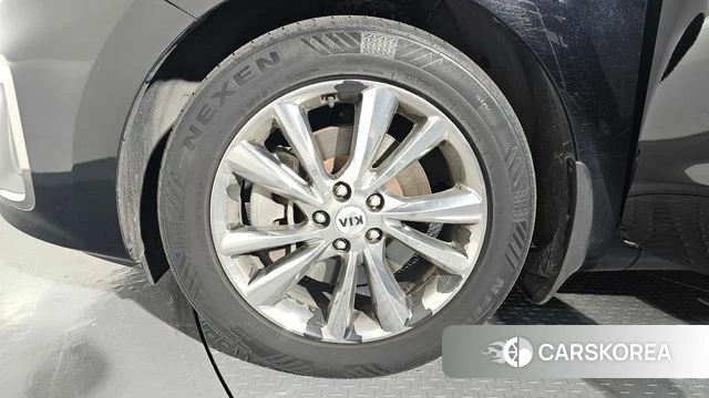 Kia The New Carnival id 4557892 из Кореи 27