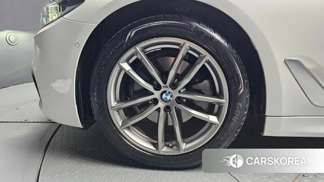 BMW 5 Series (G30) id 4525930 из Кореи 15