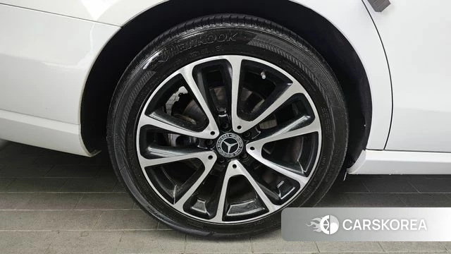 Mercedes-Benz E-Class W213 id 4232380 из Кореи 15