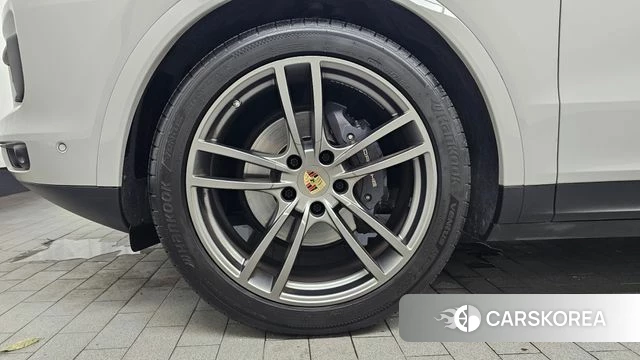 Porsche Cayenne (PO536) id 4608206 из Кореи 15
