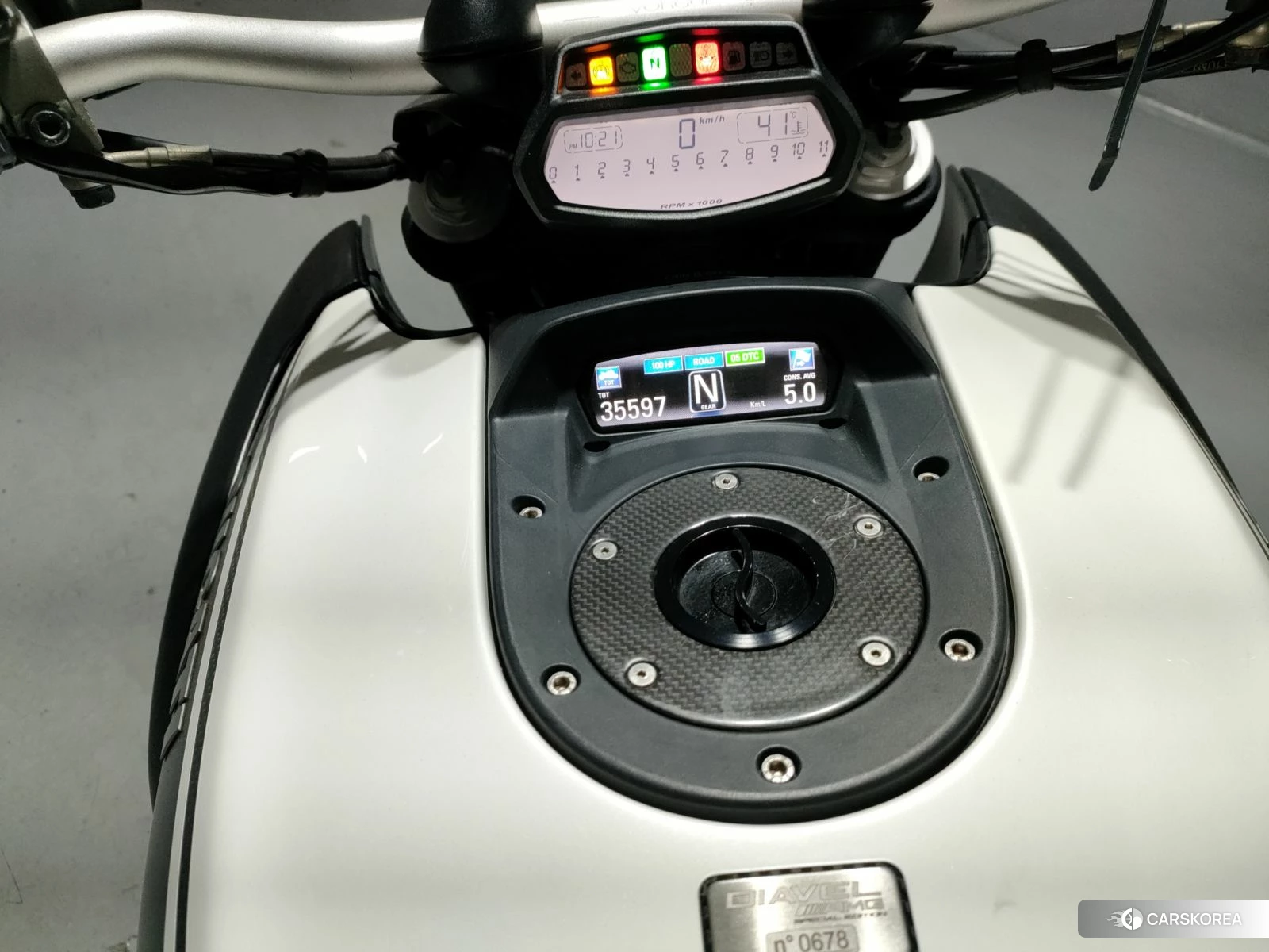 Проданный Ducati DIAVEL AMG 2012 из Японии, фото 5