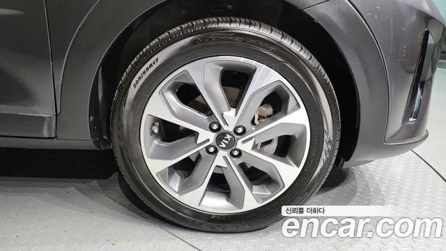 Kia Stonic id 2558390 из Кореи 15