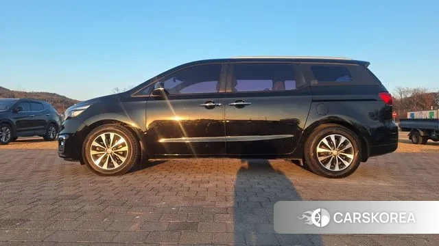 Kia All New Carnival id 3558132 из Кореи 15