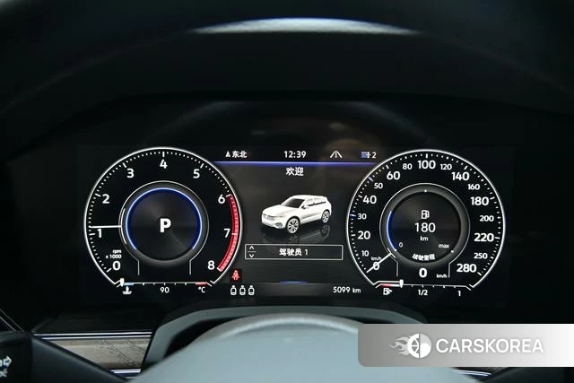 Volkswagen Touareg id 4210378 из Китая 15