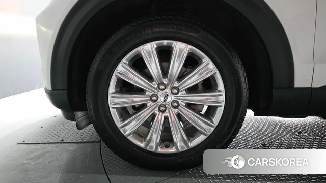 Ford Explorer 6th Generation id 4308900 из Кореи 37