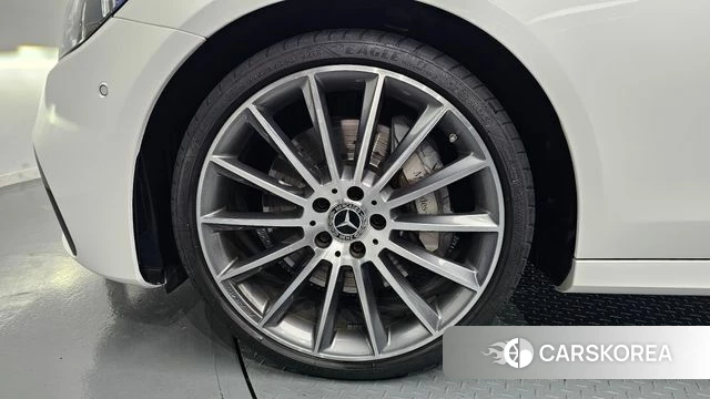 Mercedes-Benz E-Class W213 id 4604385 из Кореи 25