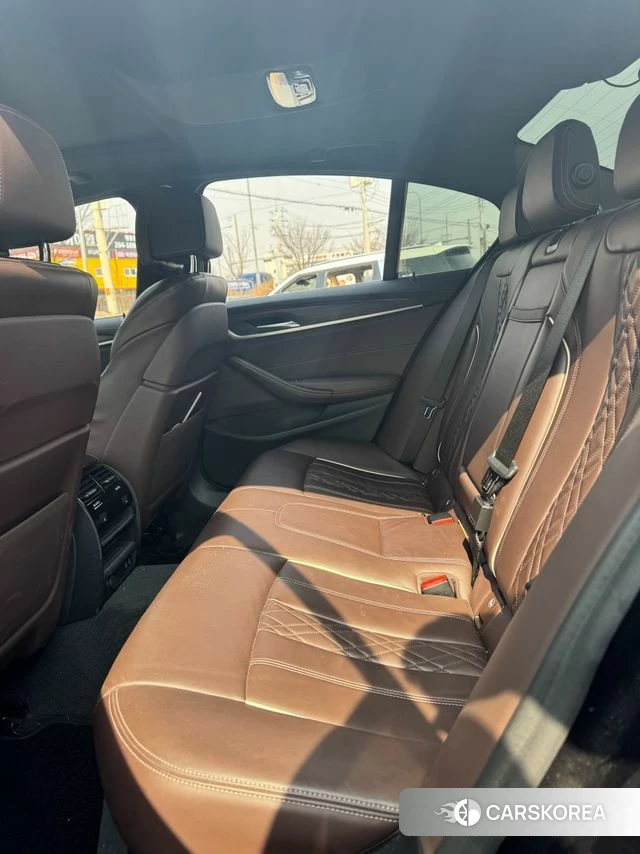 BMW 5 Series (G30) 2021 Черный двухцветный из Кореи, фото 5