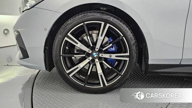 BMW 5 Series (G60) id 4719545 из Кореи 36