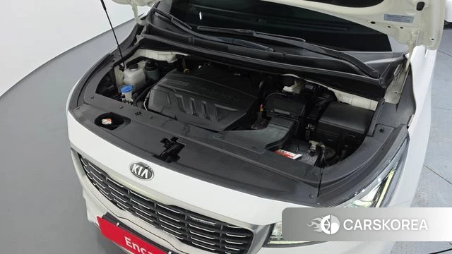 Kia The New Carnival id 4632990 из Кореи 32
