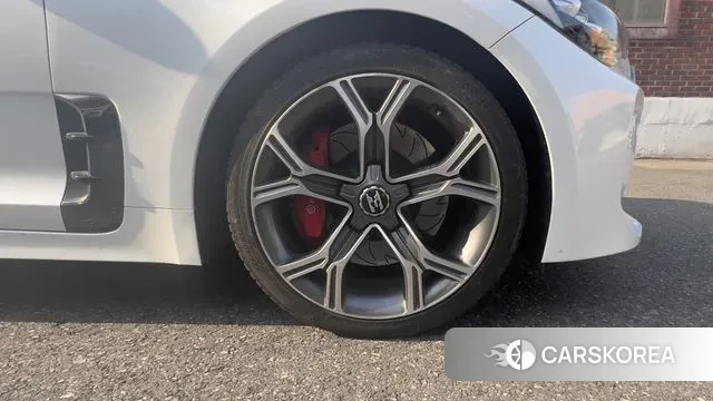 Kia Stinger id 3464909 из Кореи 10