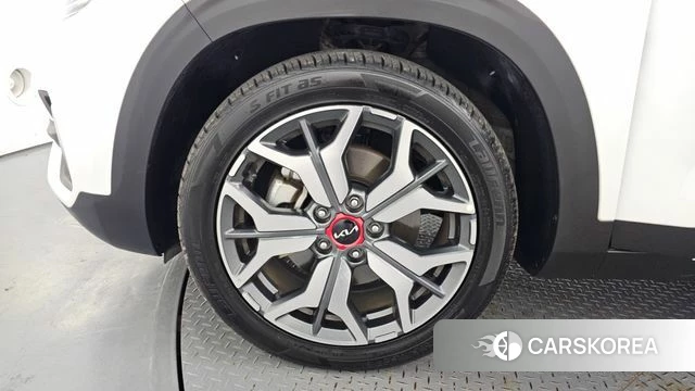 Kia Seltos id 4281998 из Кореи 15