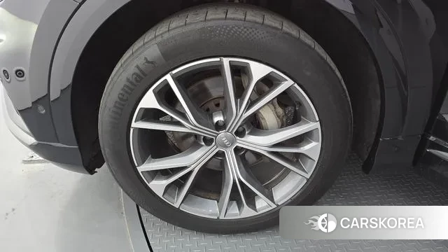 Audi Q8 (4M) id 2999571 из Кореи 15